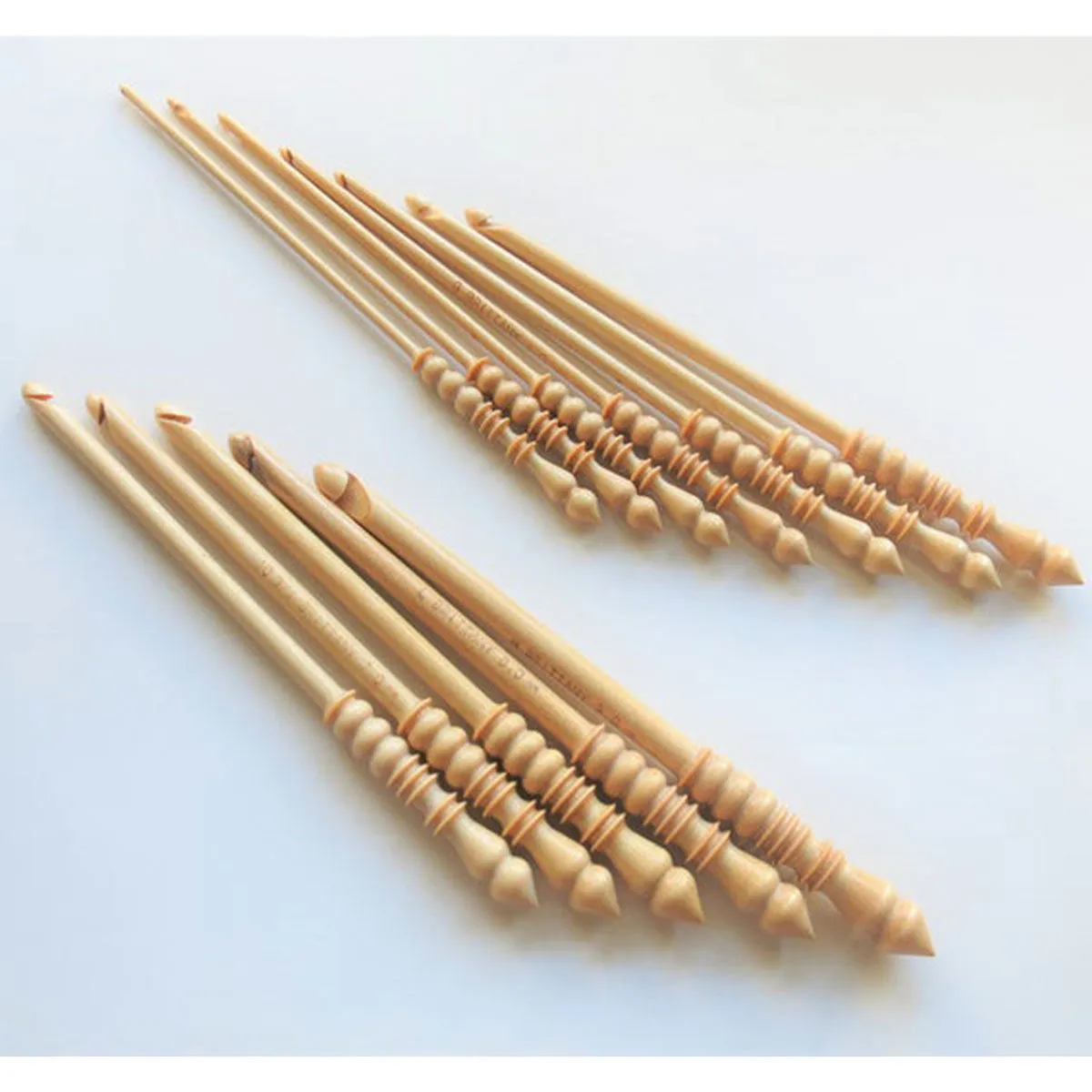 Brittany Birch Victorian Crochet Hook - I