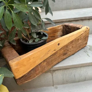Burhan 3 : Raw wood planter