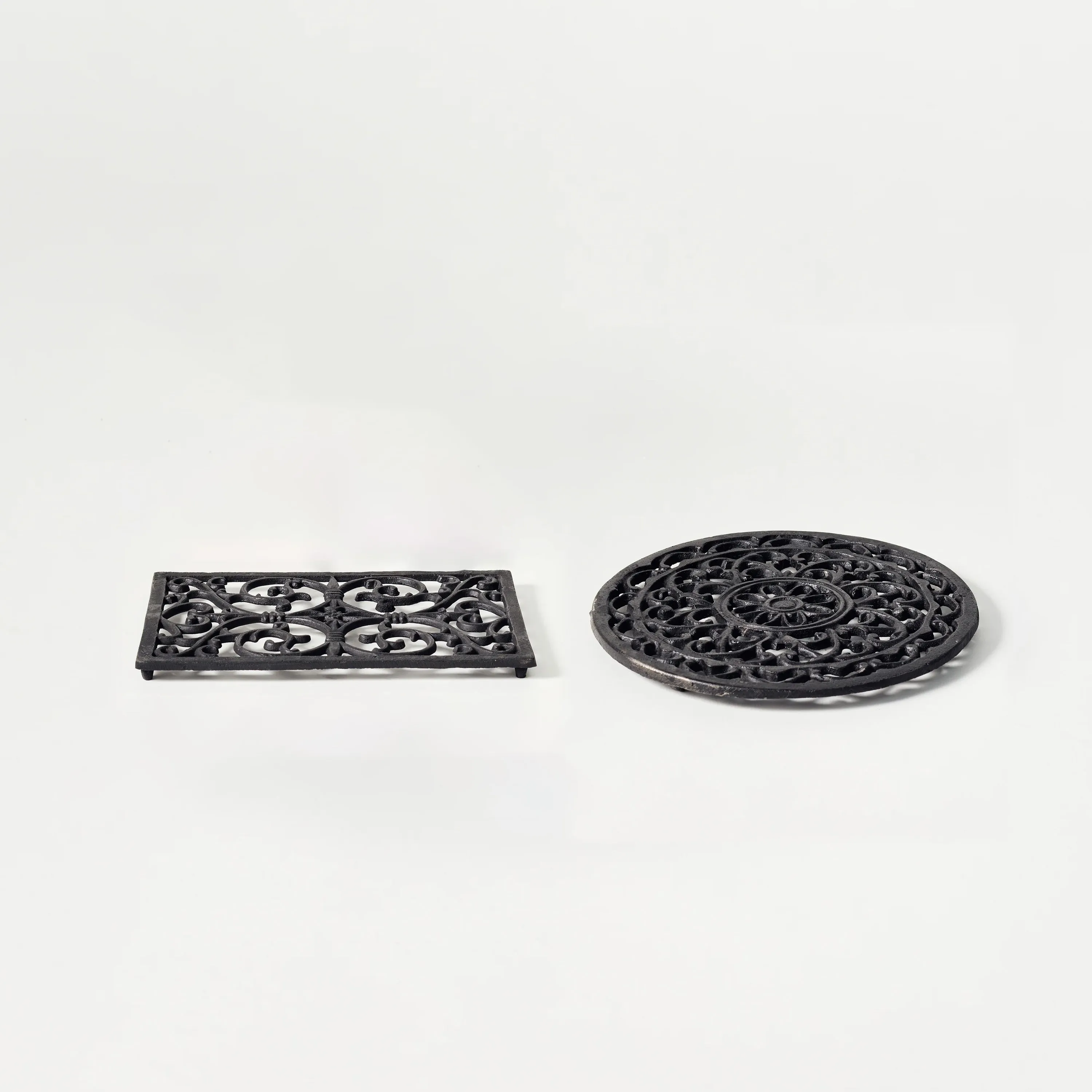 Cast Iron Decorative Trivets – Elegant and Functional Kitchen Decor