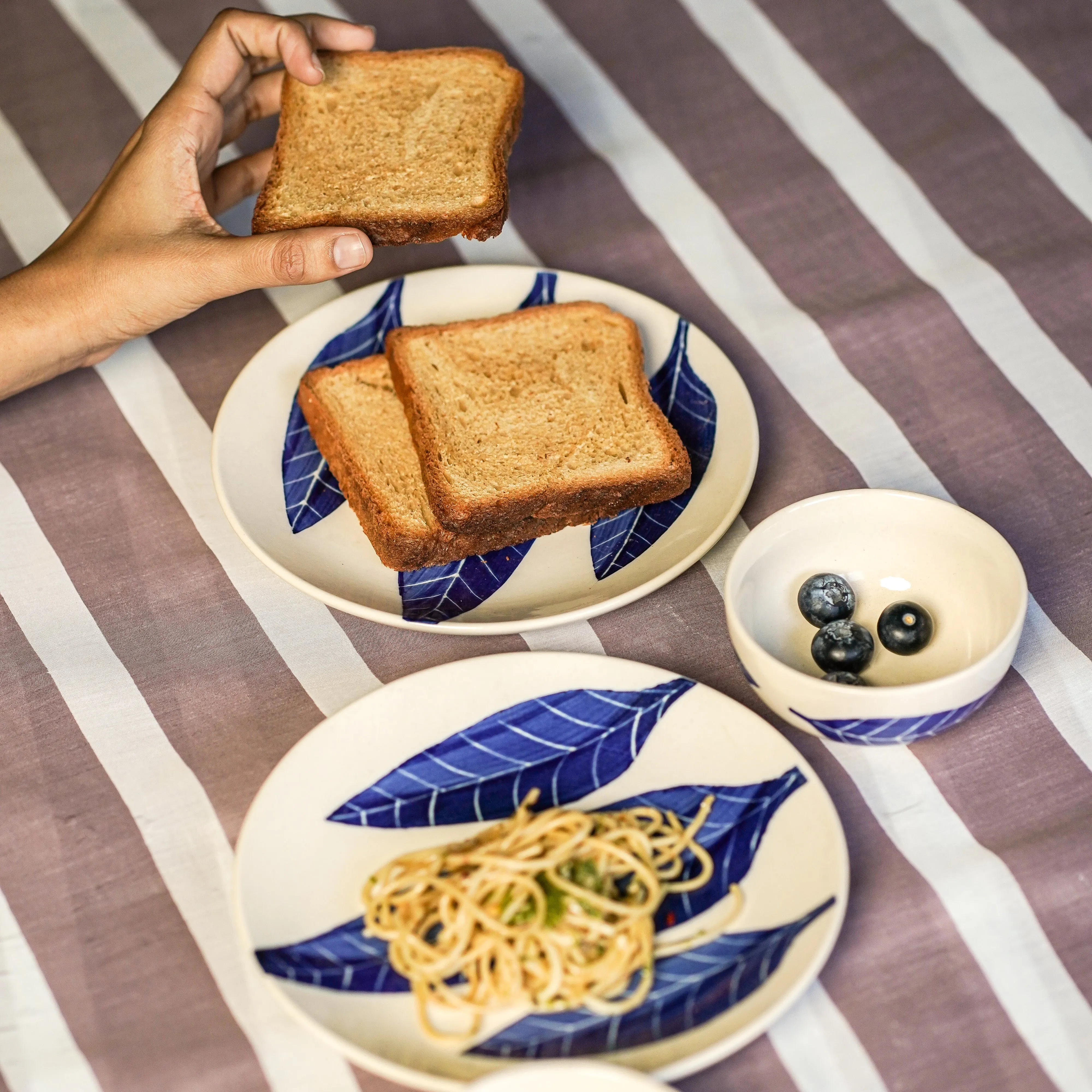 Jaipur Indigo Platter Set (set of 6 plates & 6 bowls)