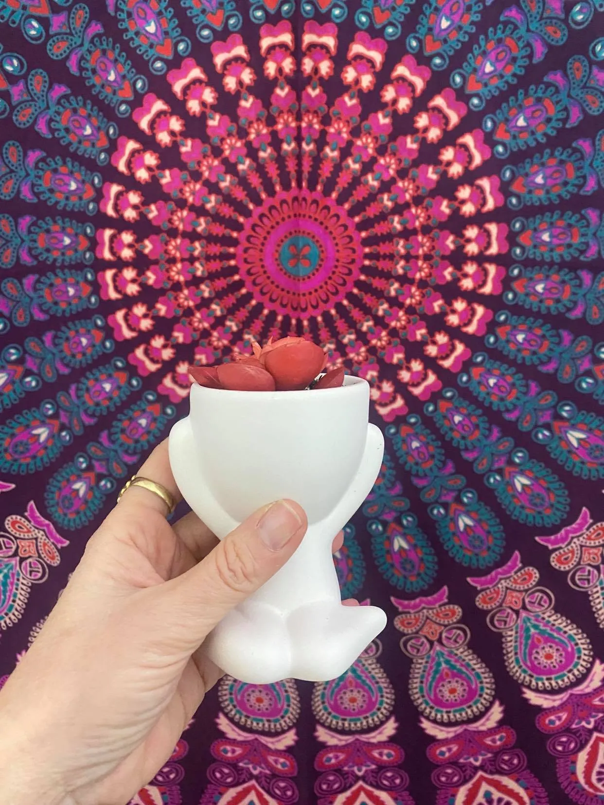 Lady Planter Sitting